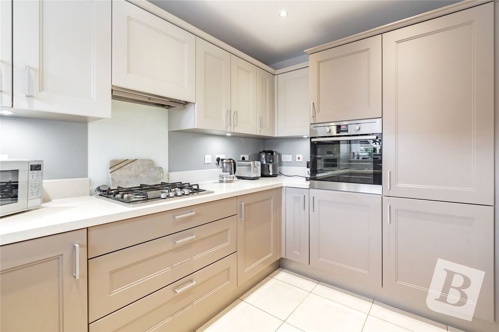 Property photo 3 of 15 Kitchen