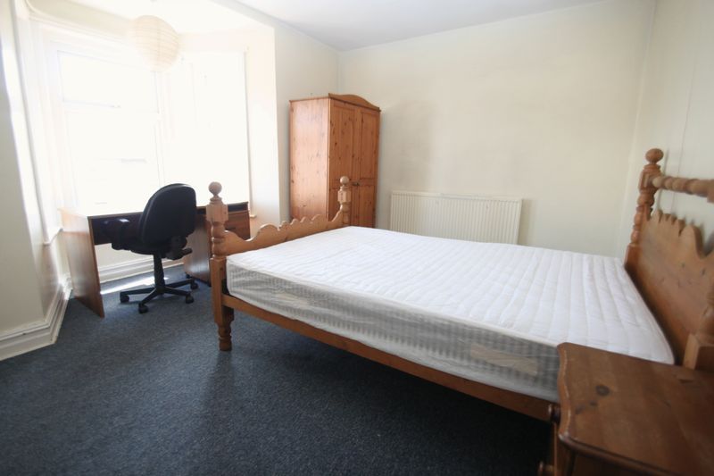 Property photo 2 of 10 Photo 8