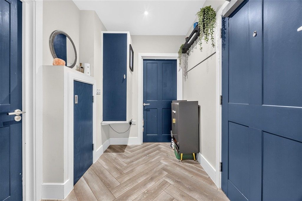 Property photo 2 of 12 Hallway