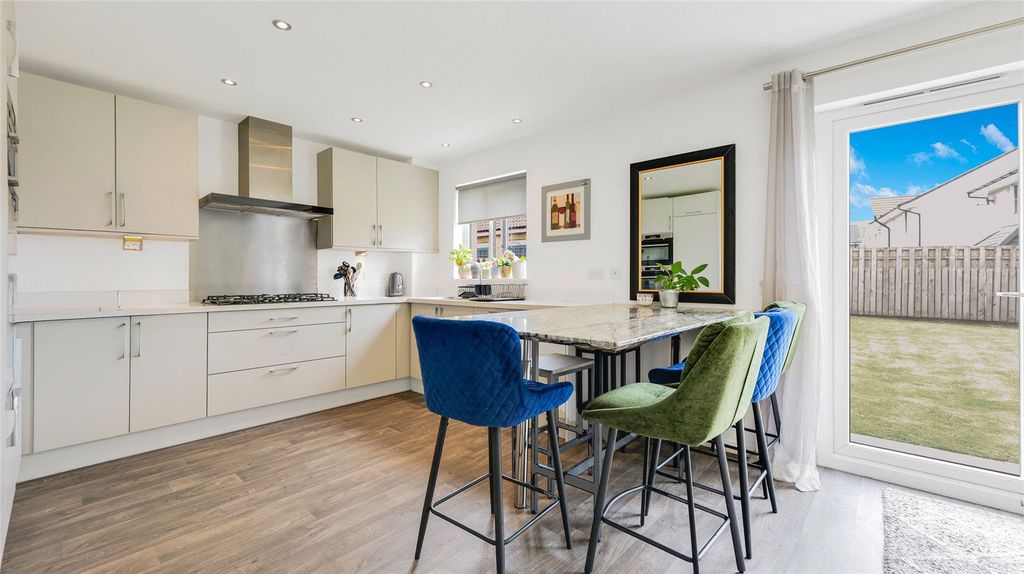 Additional image 5 of 5 bed detached house for saleBeech Path, East Calder, Livingston, West Lothian EH53