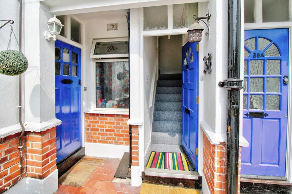 Property photo 1 of 15 1