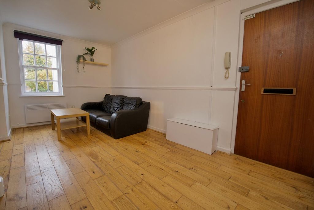 Property photo 3 of 12 Reception Room