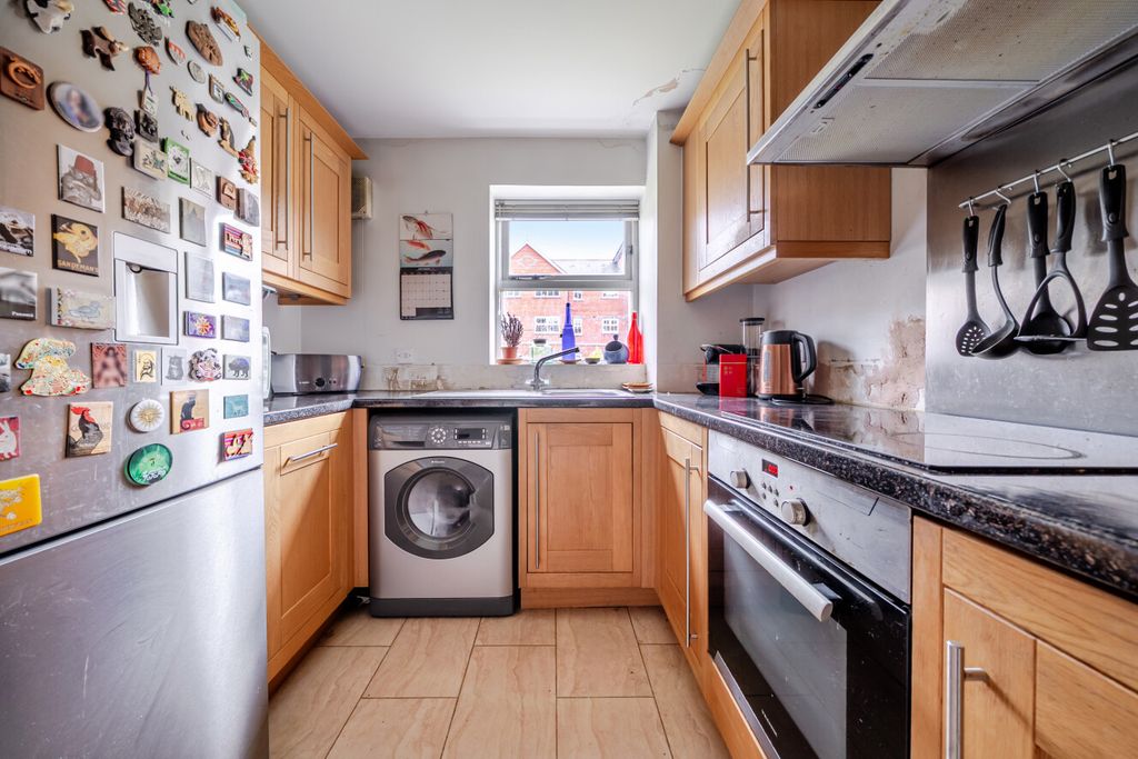 Property photo 2 of 7 1449627-4-69E77B3...