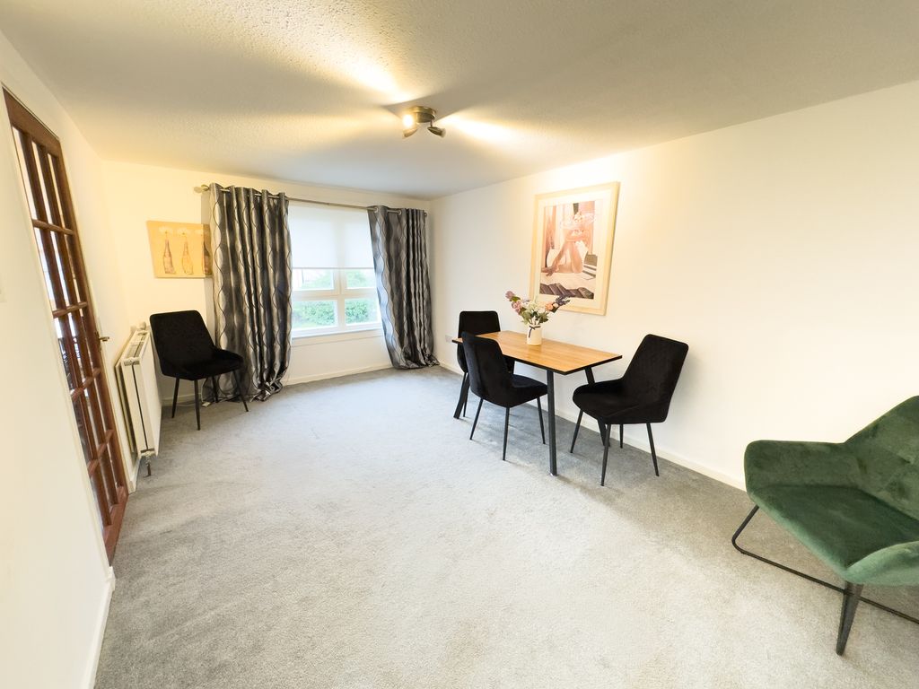 Property photo 3 of 12 Living Room