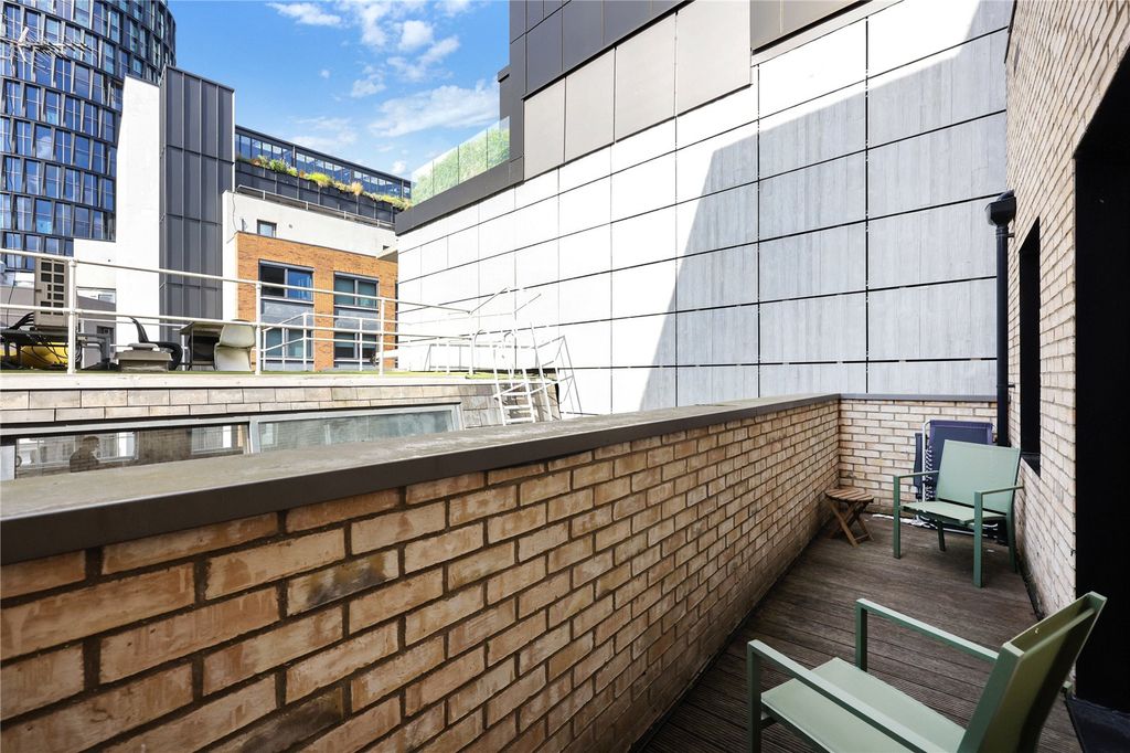 Property photo 2 of 12 Picture No. 24