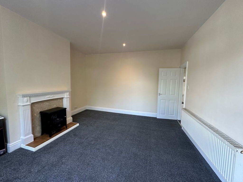 Property photo 2 of 13 Bedroom 1