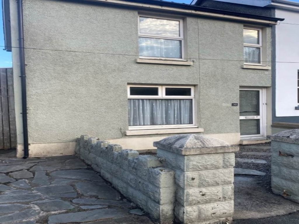 Property photo 1 of 17 Front