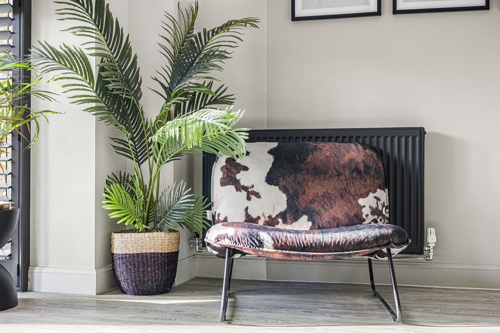 Property photo 3 of 32 Kitchen/Family Room