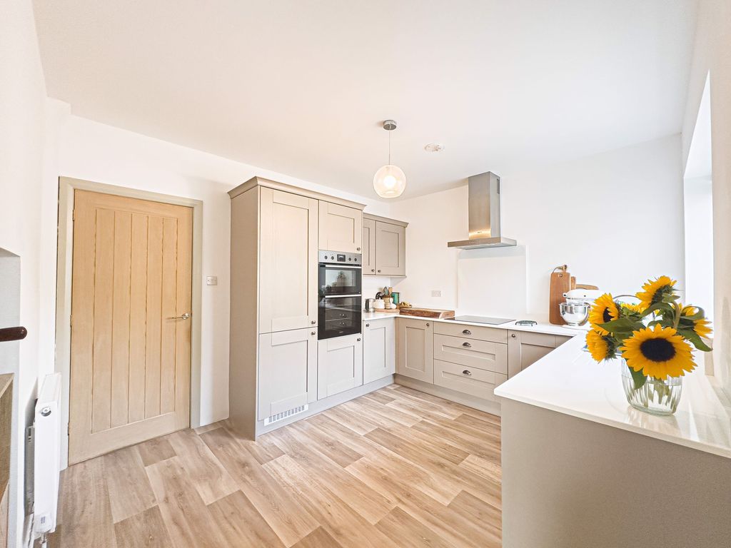 Property photo 2 of 38 Photo 22