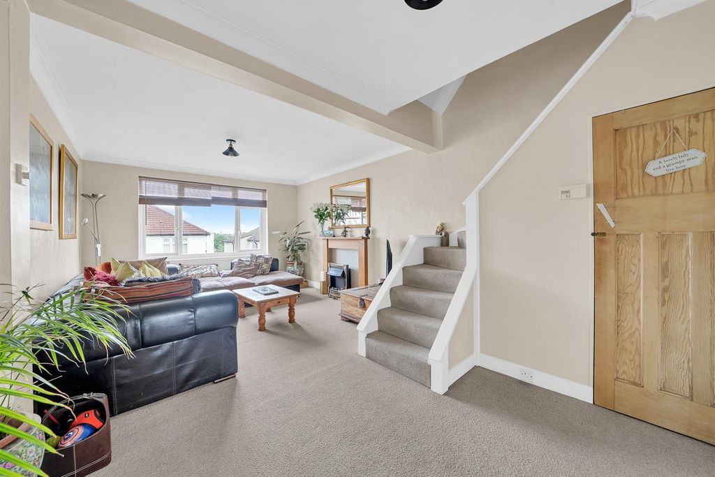 Property photo 3 of 17 Living Room