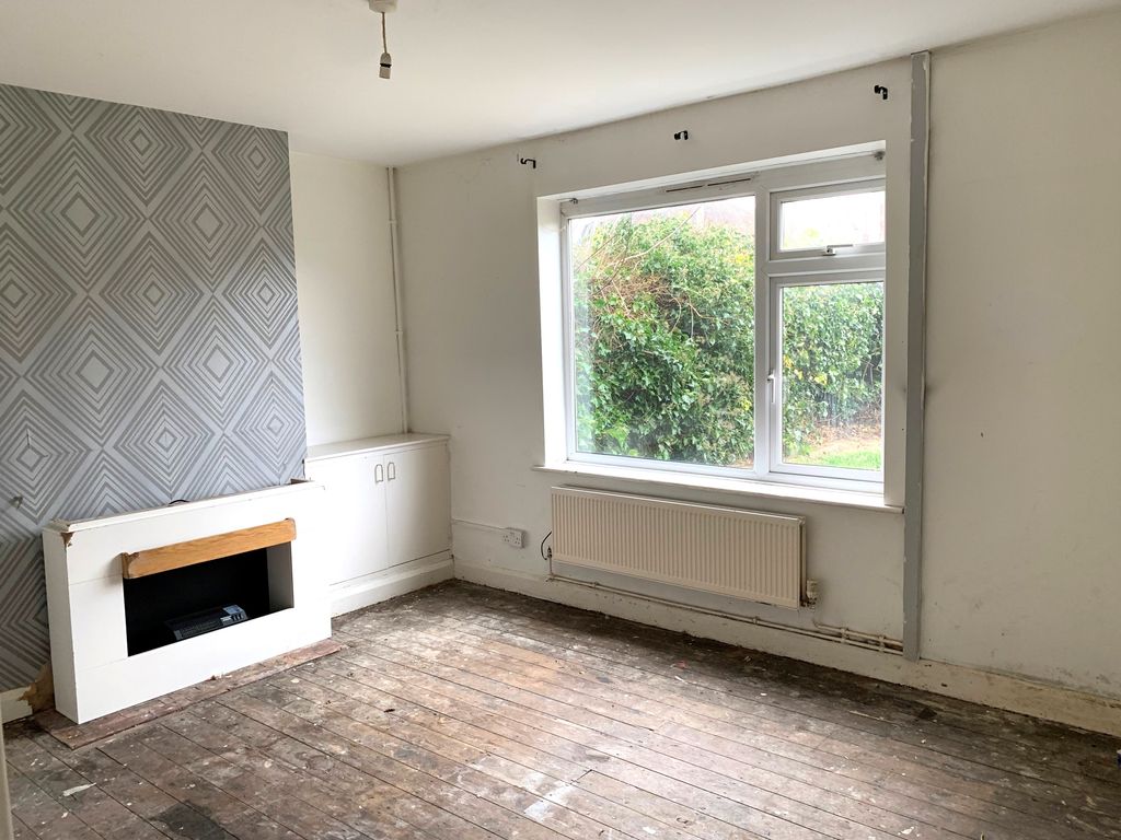 Property photo 2 of 7 B2