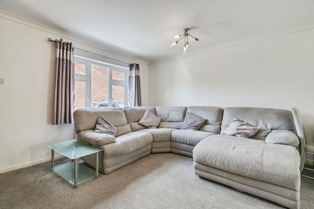 Property photo 3 of 23 Pbox-Img.Jpg