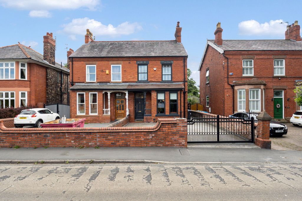 Property photo 1 of 39