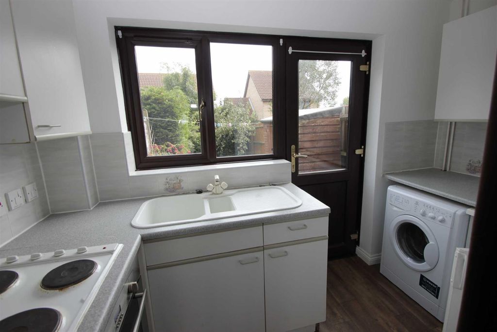 Property photo 2 of 7 3