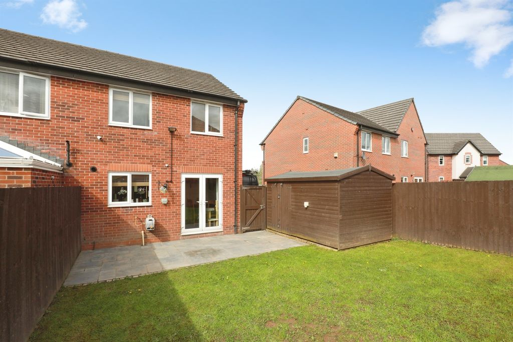 Property photo 2 of 16