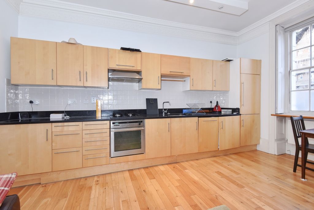 Property photo 2 of 7 235015 (3)