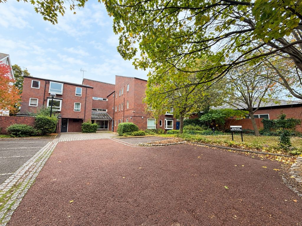 Property photo 1 of 14 A443386F-C3F5-47Ec-B94A-5Aeeafd96810