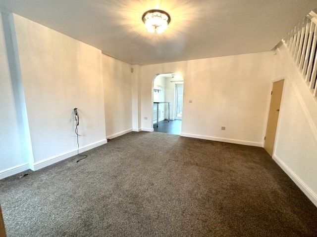 Property photo 2 of 10 Photo