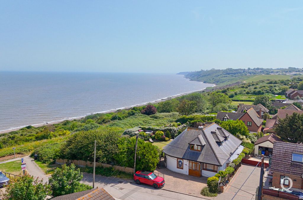 Property photo 2 of 36 5F99d993-7920-447...