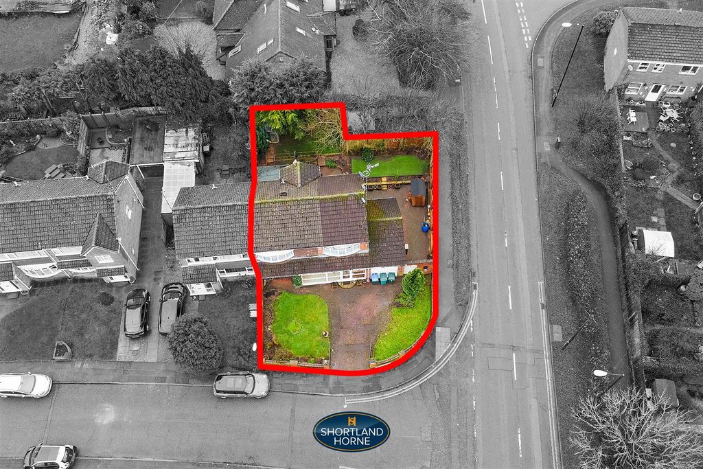 Property photo 2 of 33 2 Grendon Close (2 Of 37).Jpg