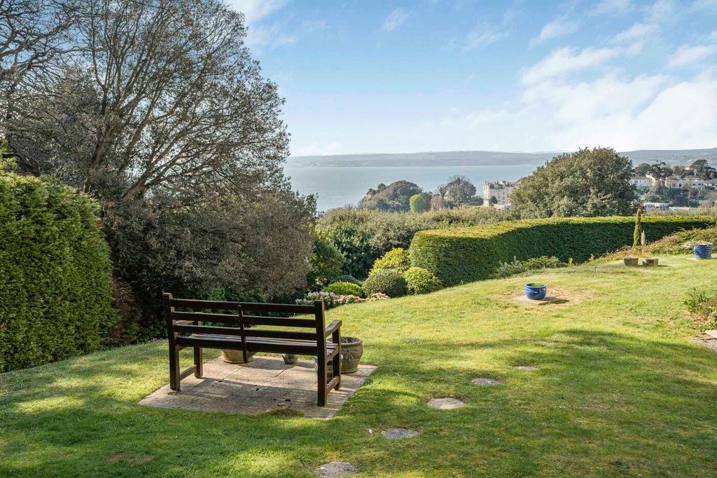 Property photo 2 of 13