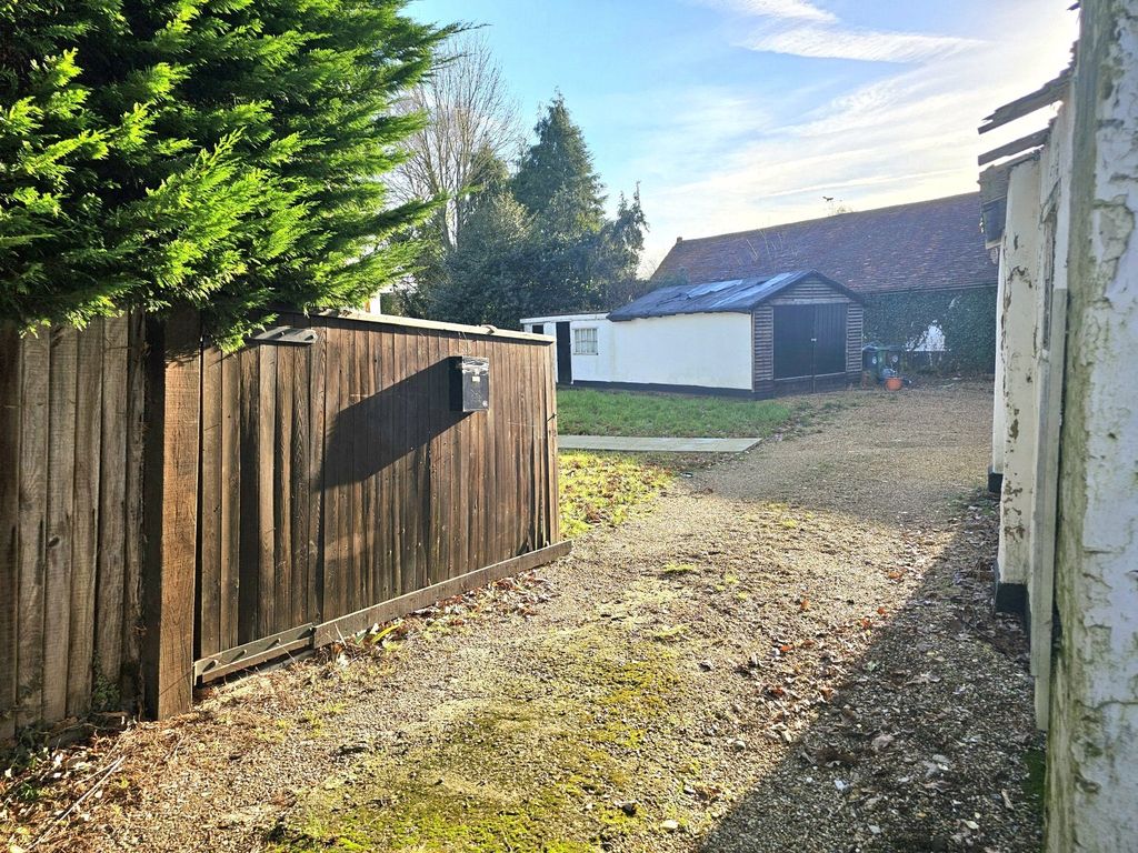 Property photo 3 of 14 Exterior
