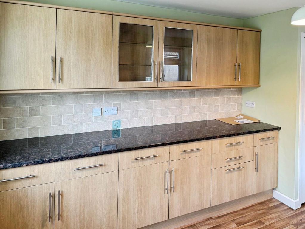 Property photo 3 of 12 E2F2A7F0-7.Jpg