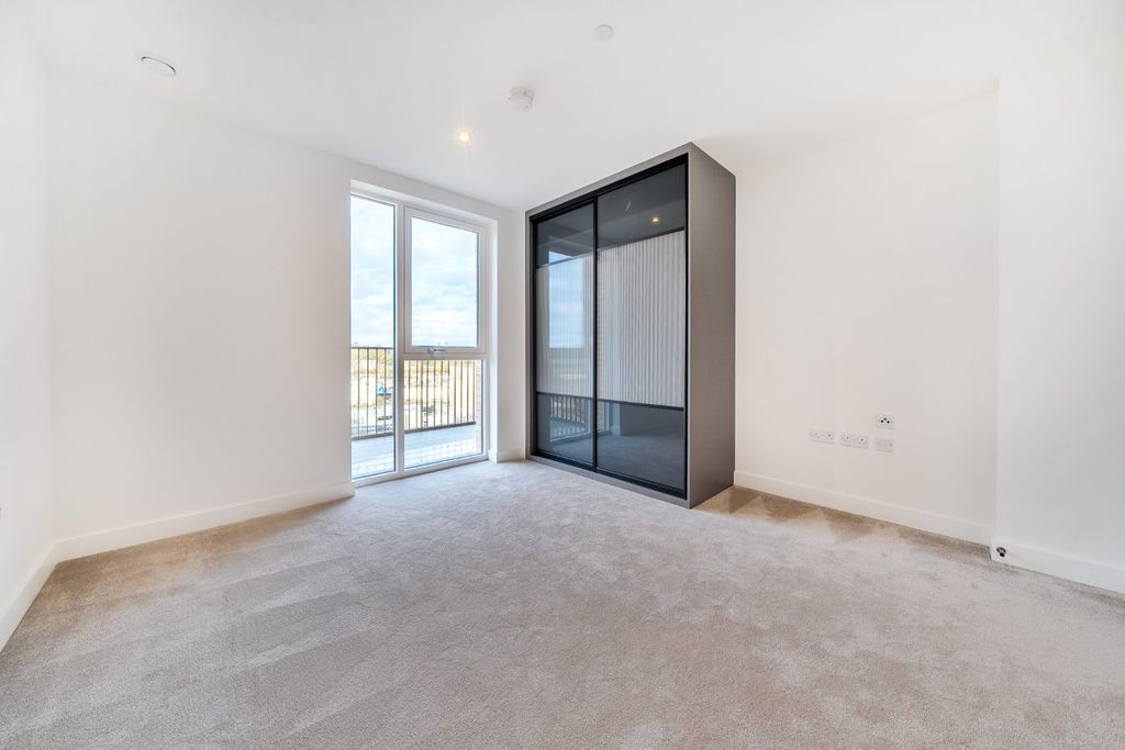 Property photo 3 of 15 Picture No. 11