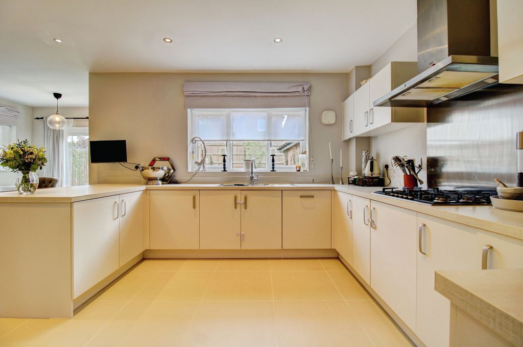 Additional image 4 of 5 bed detached house for saleFleming Drive, Lichfield WS13