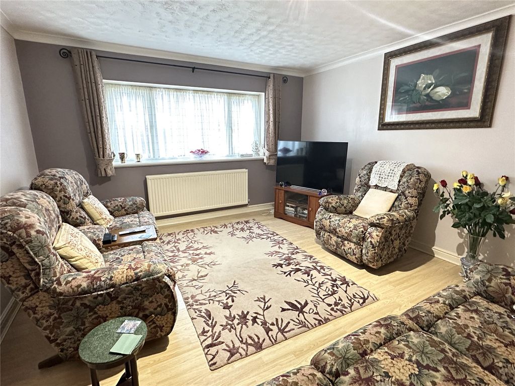 Property photo 3 of 23 Picture No. 41