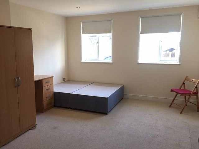 Property photo 2 of 3