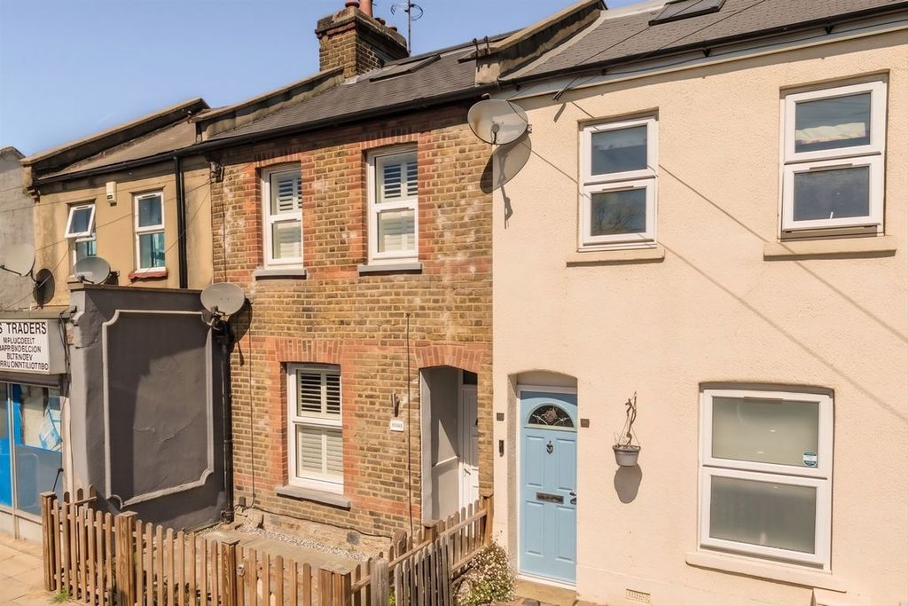 Property photo 1 of 7