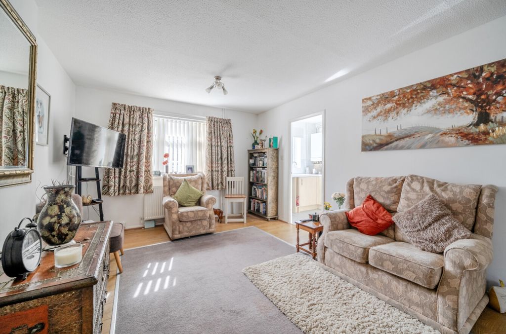 Property photo 2 of 23 1523274-19-1A0B4B472Efb8