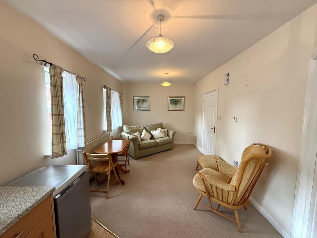 Property photo 3 of 5