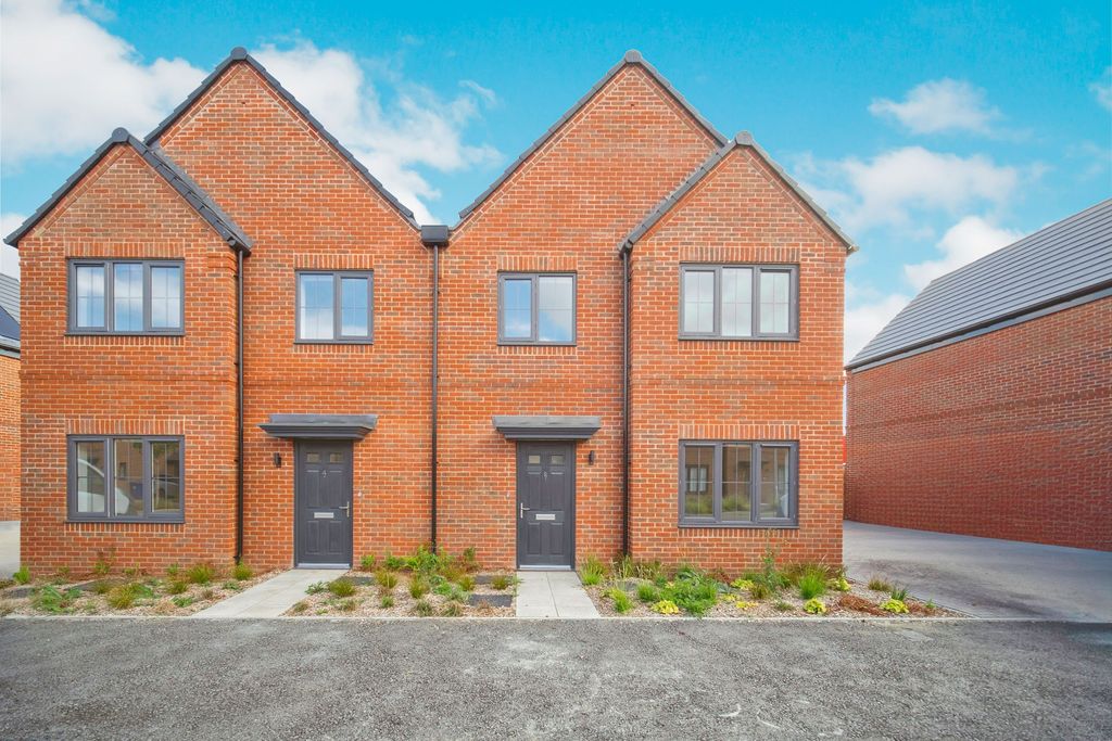 Property photo 1 of 8 Dscf1912-Edit-2