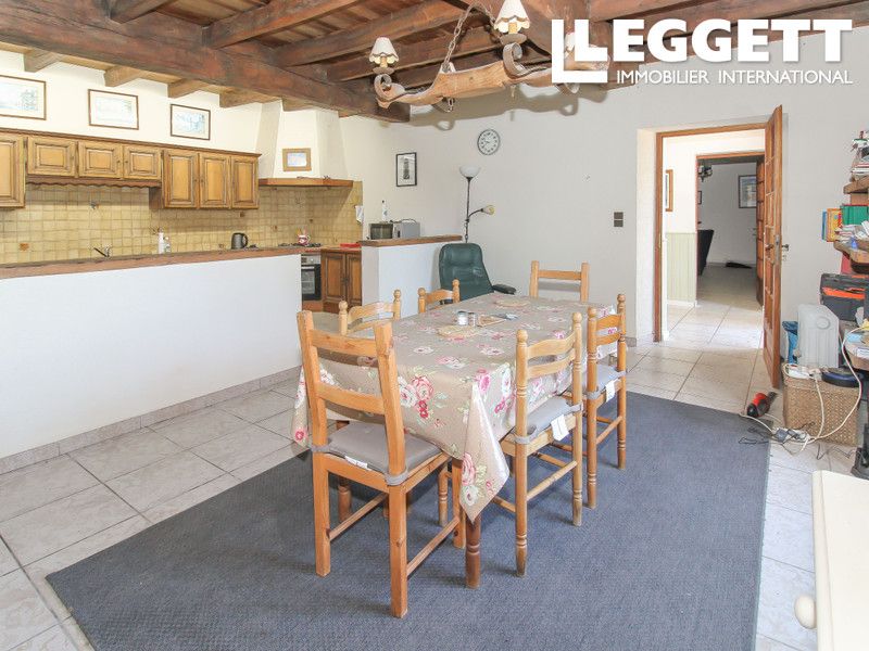 Property photo 3 of 10