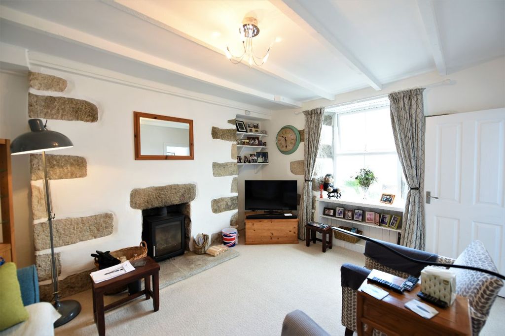 Property photo 2 of 21