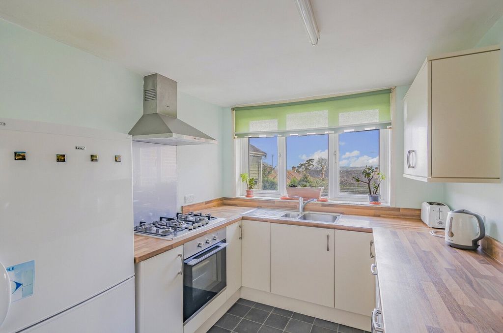 Property photo 2 of 17 Picture No. 05