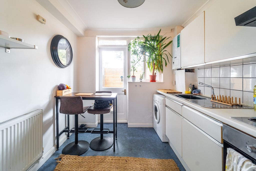 Property photo 3 of 9 Ndb09398