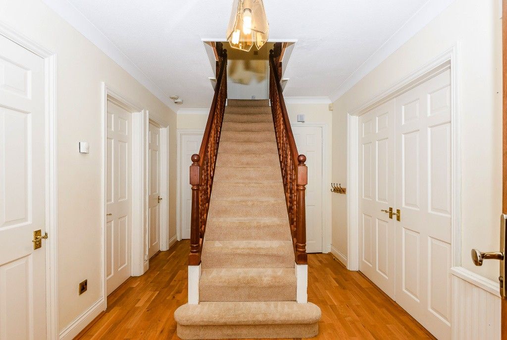 Property photo 2 of 14 6
