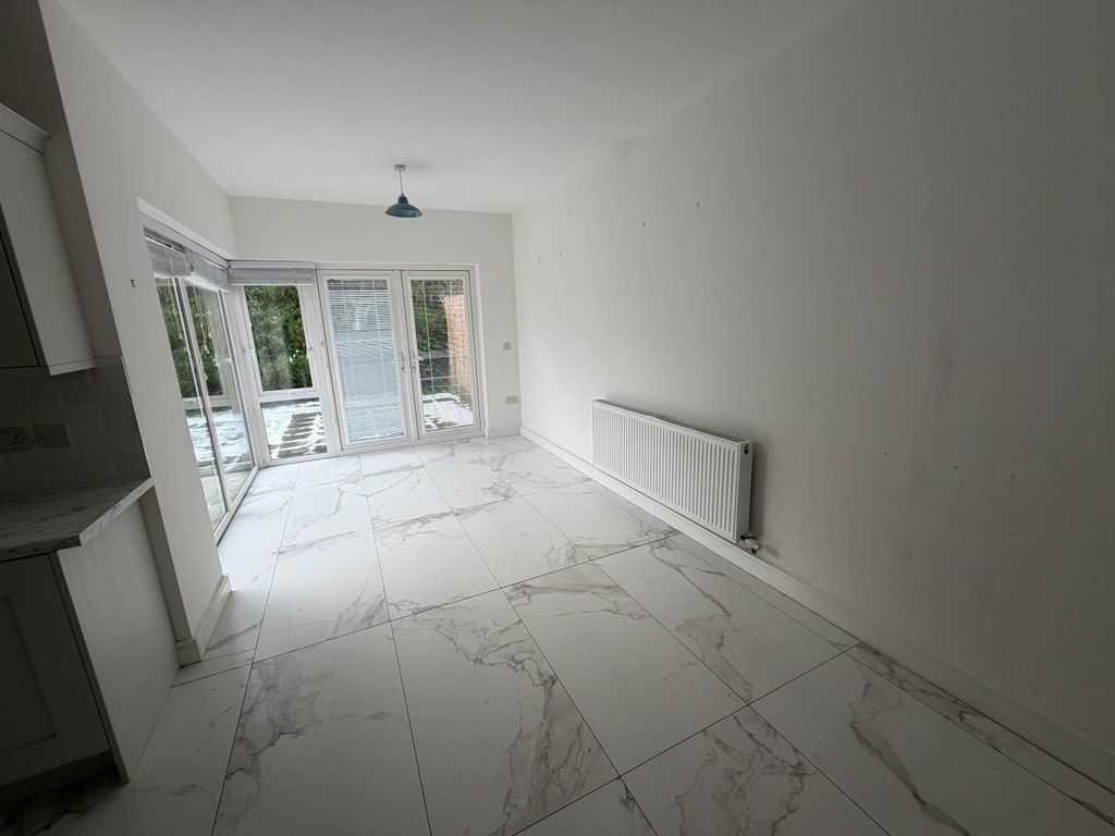 Property photo 2 of 18 Kitchen/Dining