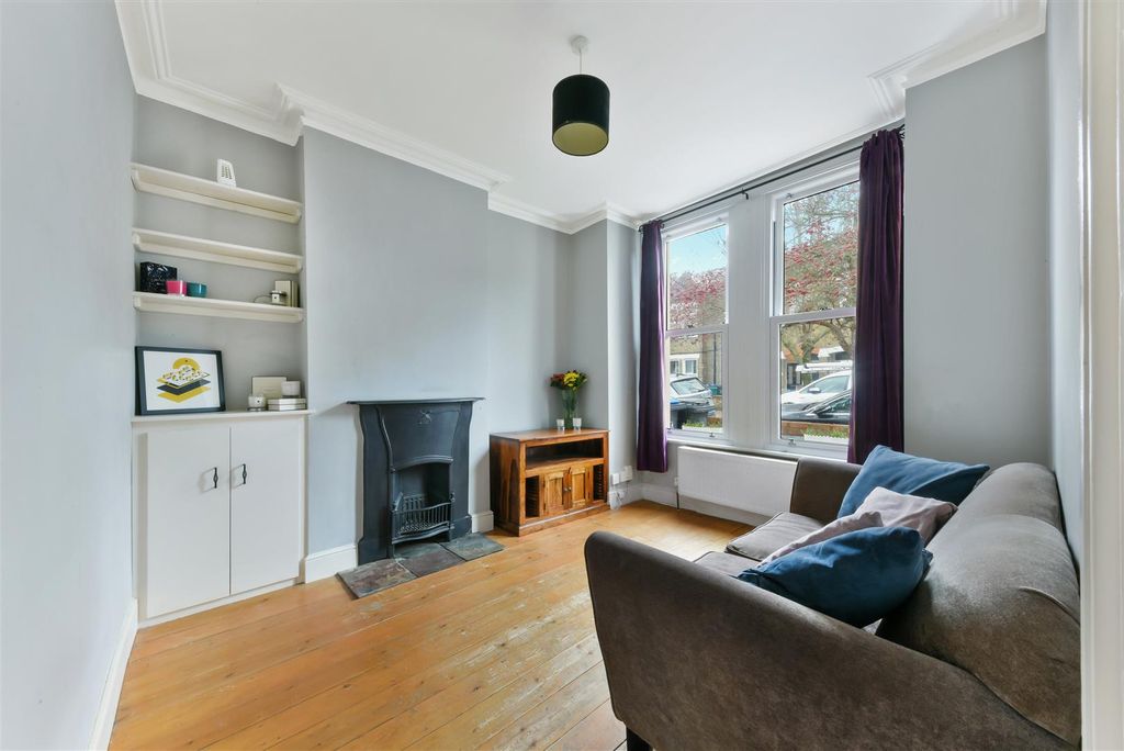 Property photo 2 of 9