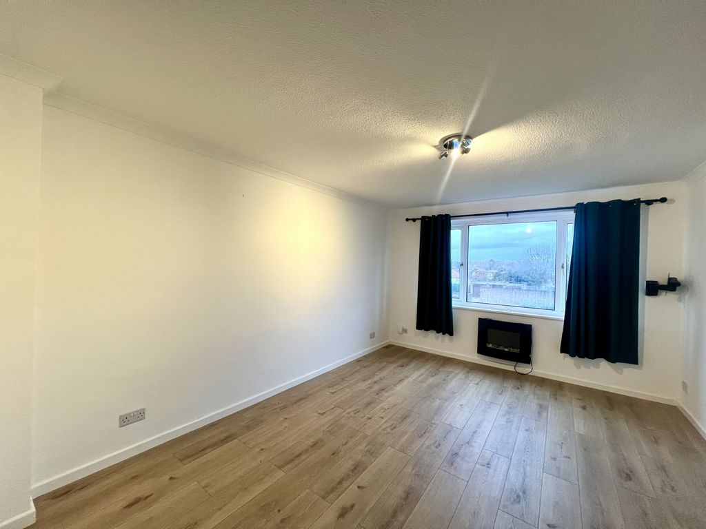 Property photo 3 of 10 Gallery