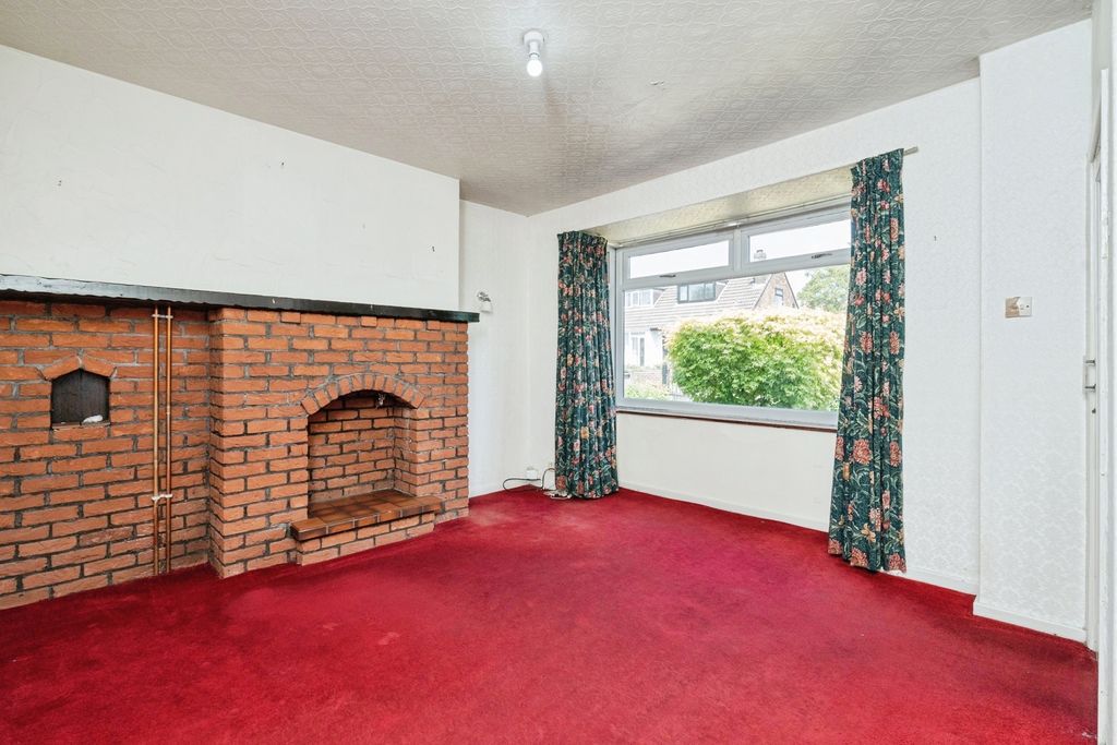Property photo 2 of 17 Photo