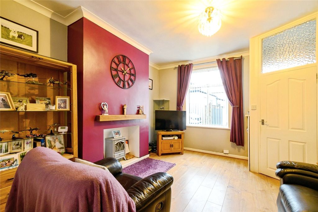 Property photo 2 of 17 Picture No. 03