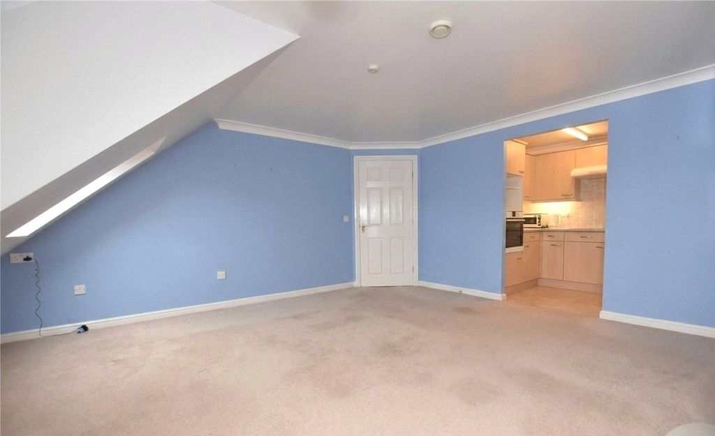 Property photo 2 of 16 Picture No. 26