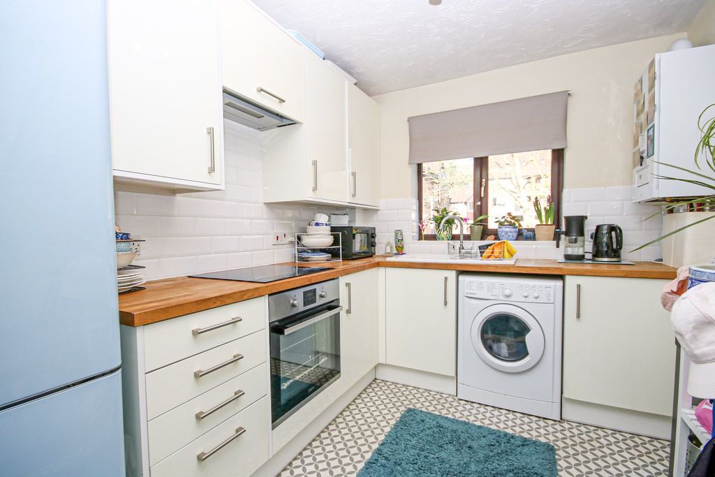 Property photo 2 of 6 6-Img_7346