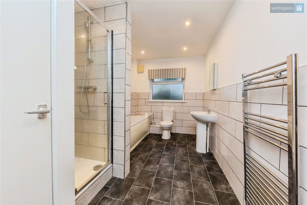 Property photo 2 of 16 Picture No. 46