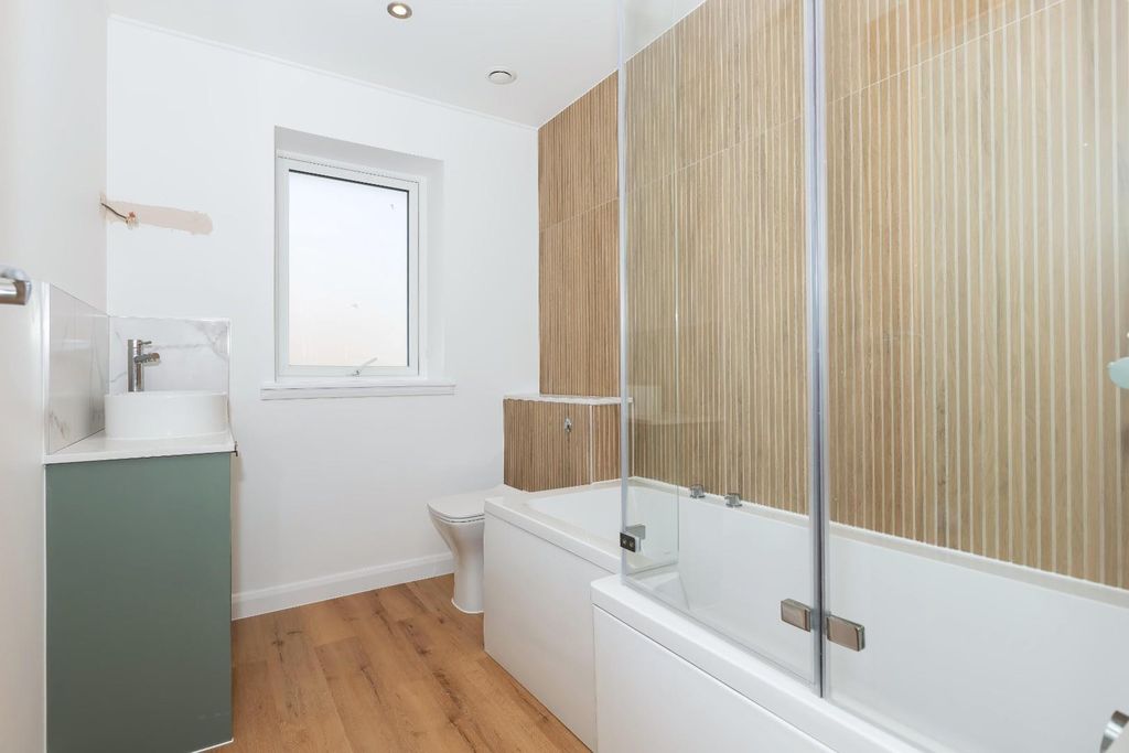 Property photo 3 of 19 Upper Shoreham Rd_8.Jpg