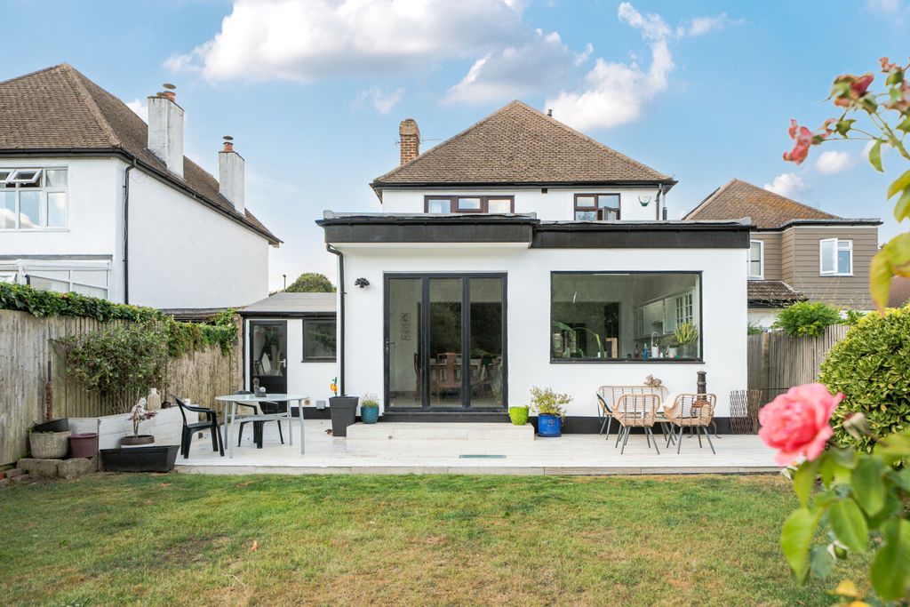 Property photo 1 of 37 1498074-3-6A671d3...